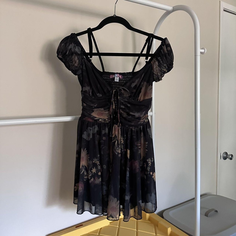 Urban Outfitters Tula Floral Mini Romper - Picture 2 of 5